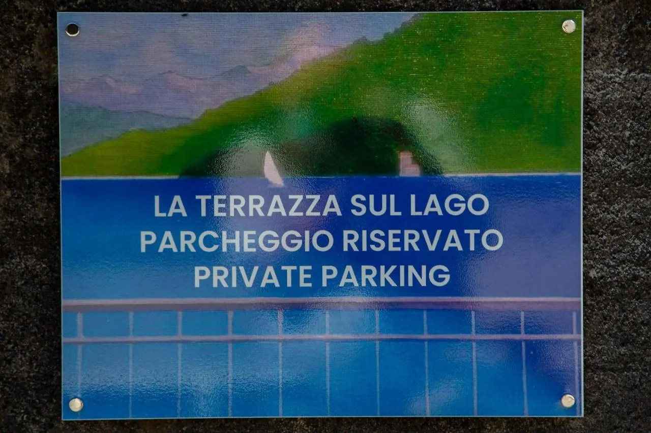 La Terrazza Sul Lago Lezzeno 0*,